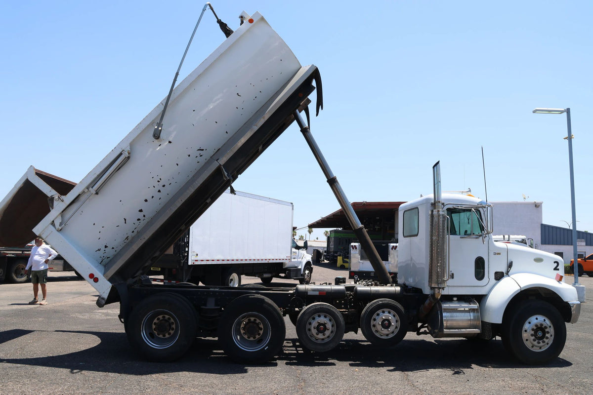 1998 Peterbilt 330 – Stock #0049