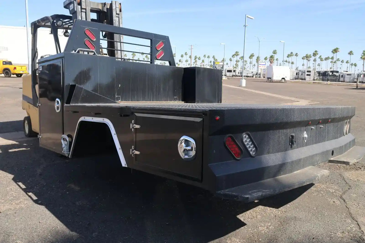 2024 VENTURES FLATBED BODY – Stock #1004