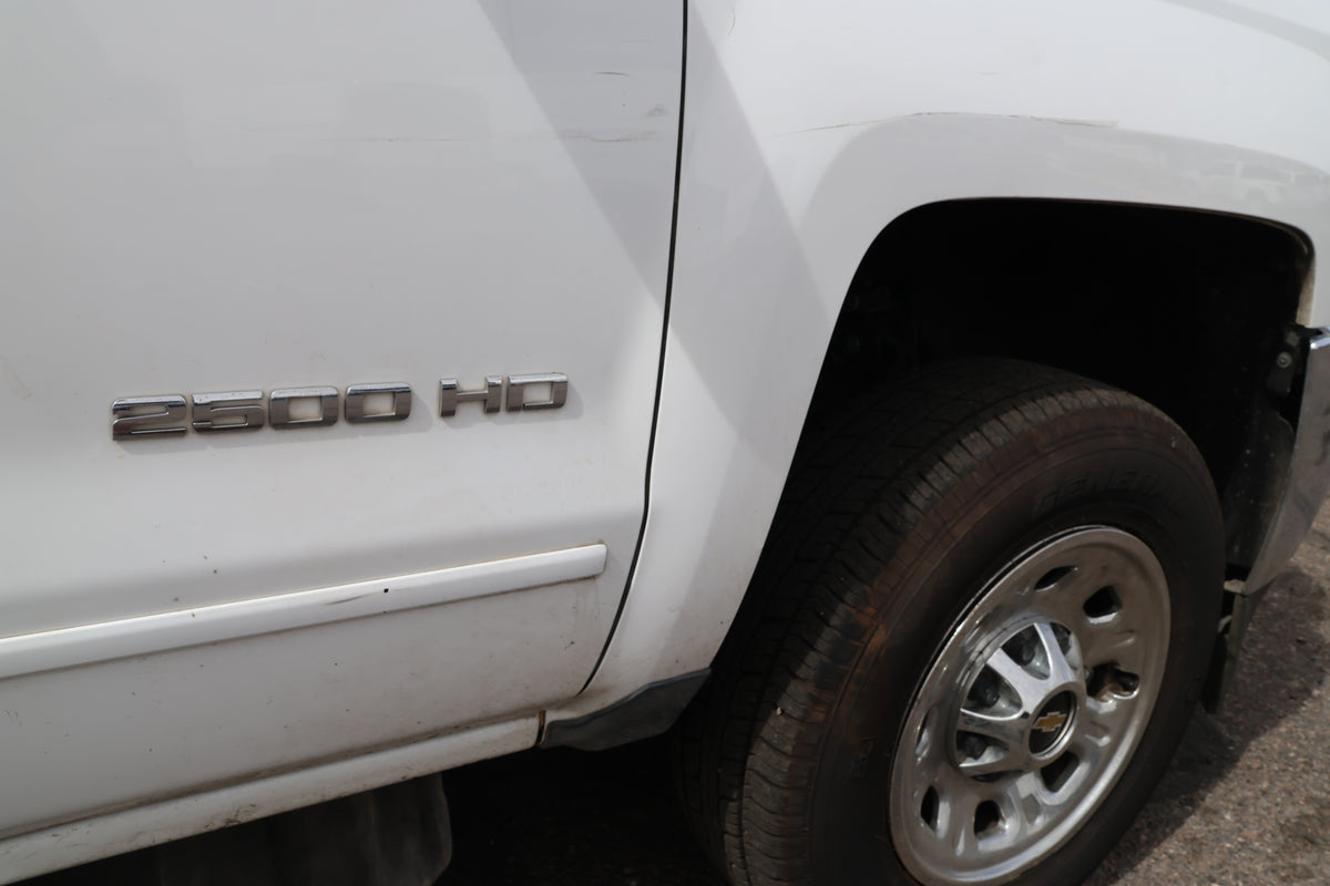 2018 Chevrolet Silverado 2500HD LT Diesel Pickup – Stock #0018