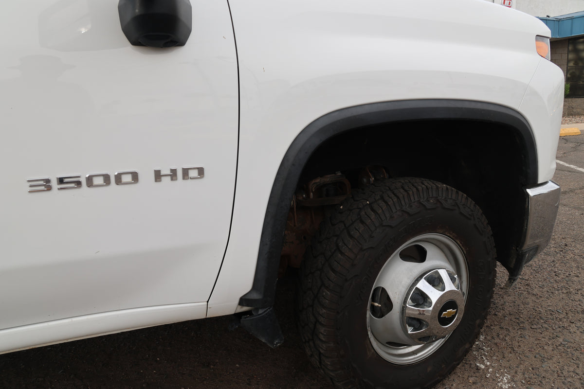 2022 Chevrolet Silverado 3500HD LT Diesel Flatbed – Stock #0031